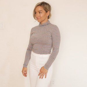 Long-sleeve Turtleneck